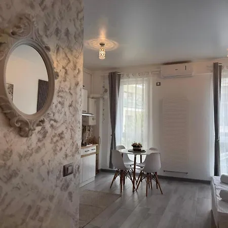 Apartament Seahome By Alezzinord10 *