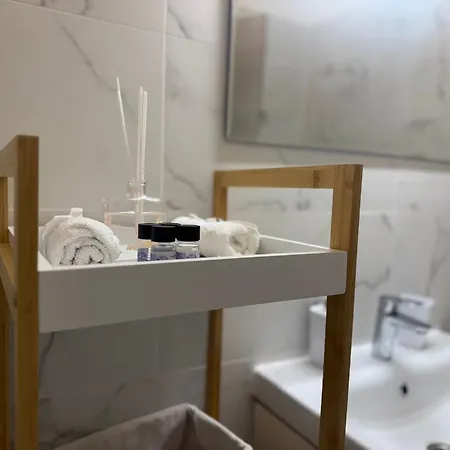 Seahome By Alezzinord10 Apartament