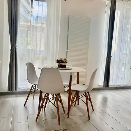 Seahome By Alezzinord10 Năvodari