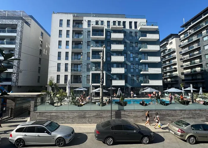 Seahome By Alezzinord10 公寓