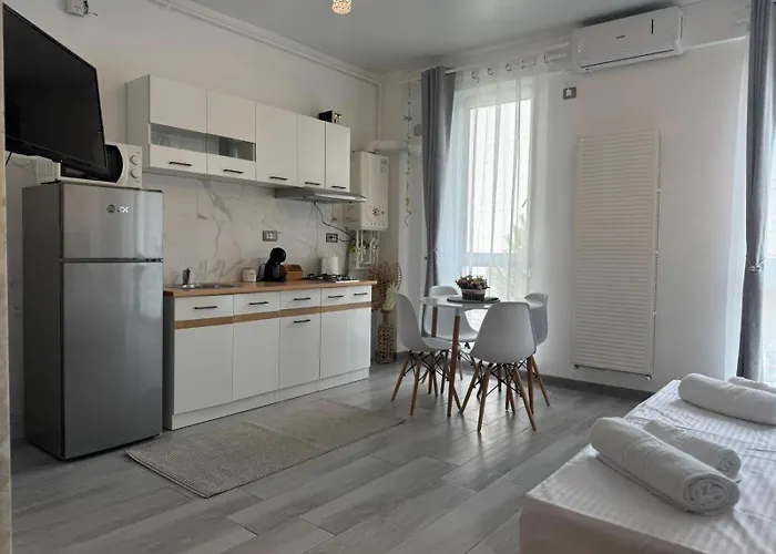 Seahome By Alezzinord10 公寓 那沃达利